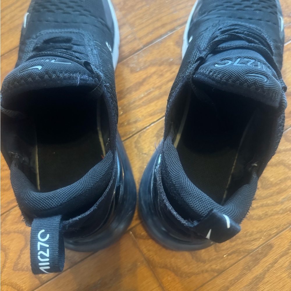 Nike Black and White Air Max 270 - Picture 7 of 11